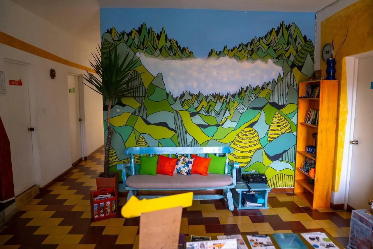 Los Andes Hostel Medellin 2*,  Colombia